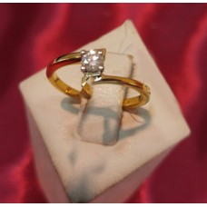 Золотое кольцо с бриллиантами R0573